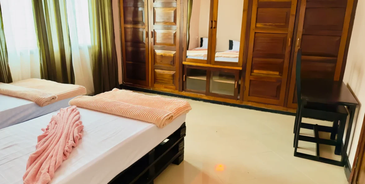 Standard Twin Room (3x6 ft Beds)